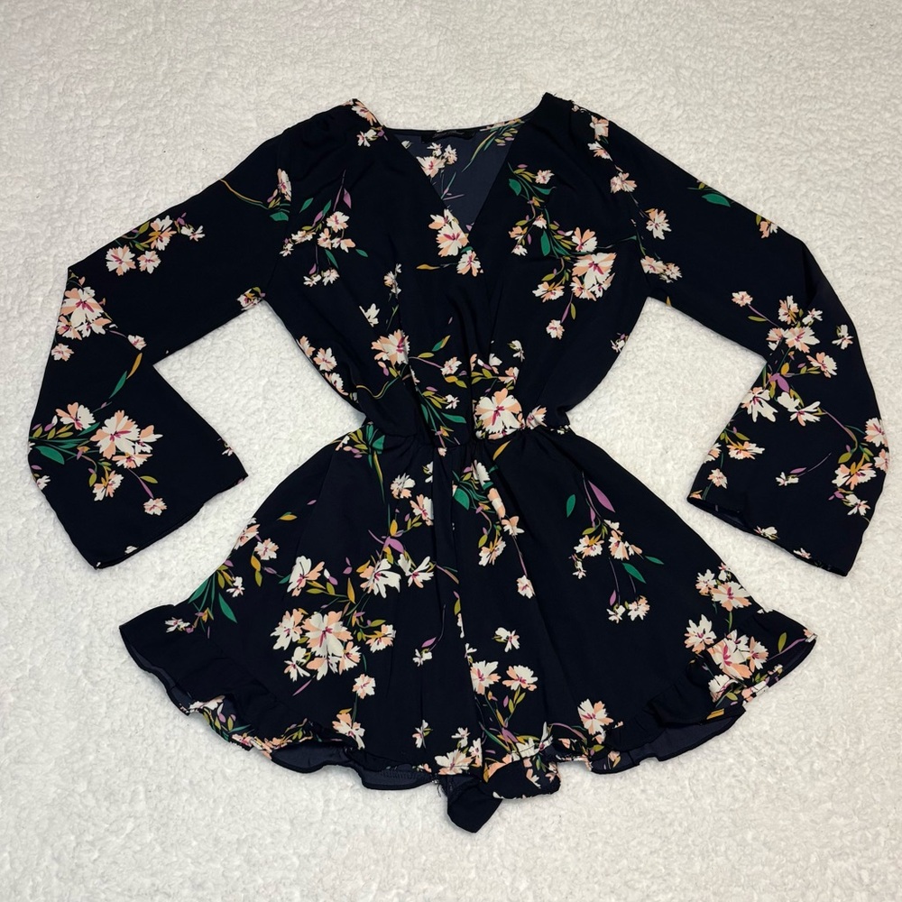 Honey Punch Women Navy Floral Long Sleeve Ruffle Romper - Picture 1 of 10